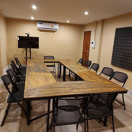 Pilgrim'S Kitchen & Inn Savannakhet Exterior foto